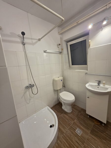 Victoriei, Ion Mihalache, garsoniera, 240 euro/luna